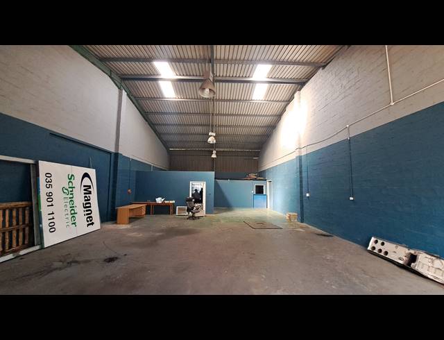 200M² WORKSHOP TO LET IN ALTON